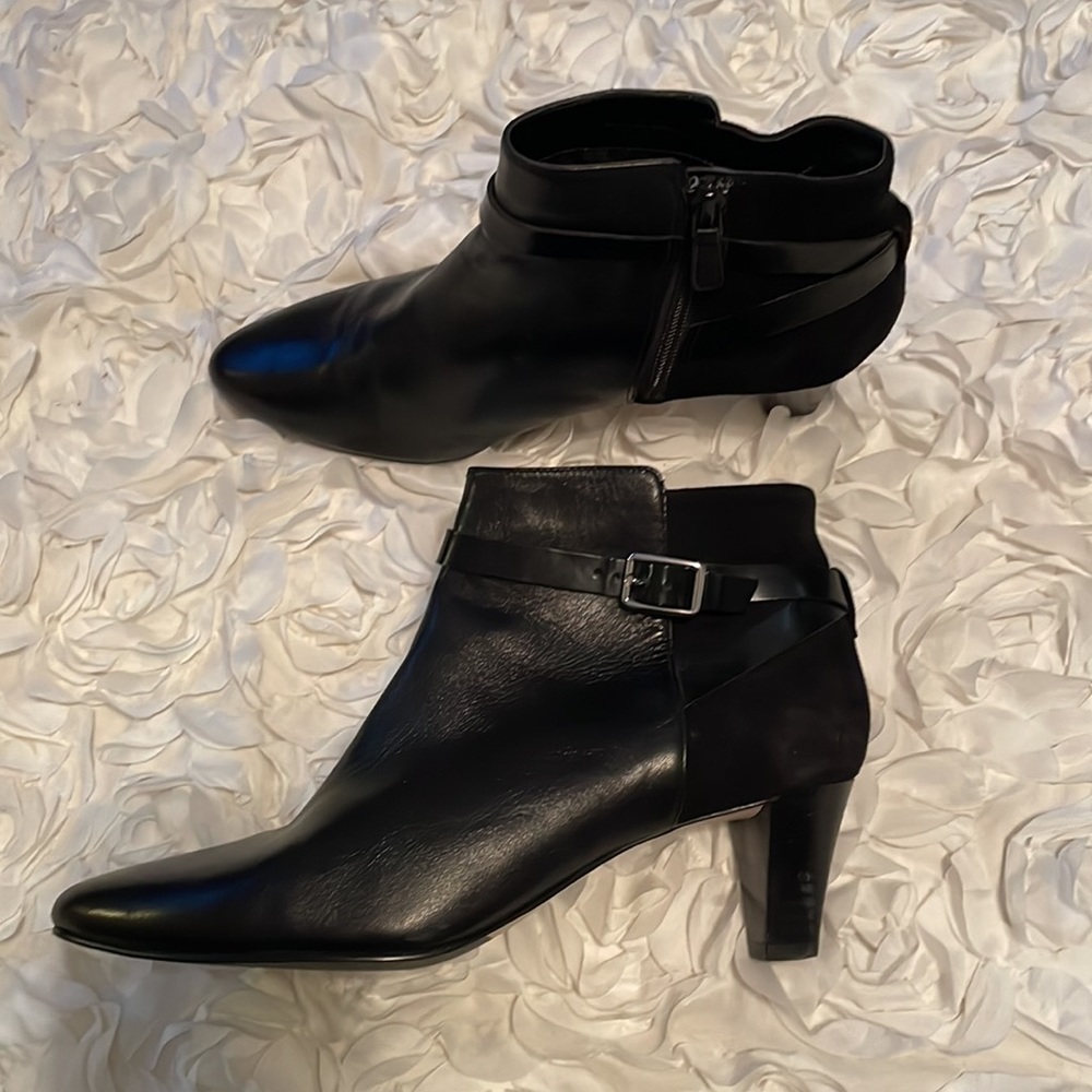Cole HAAN signature black leather ankle boots - Picture 3 of 5